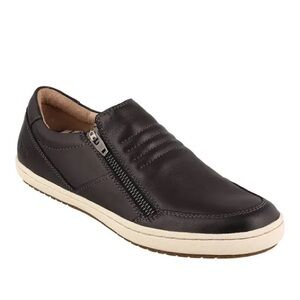 Tails zipward slip on sneakers size 9.5 black